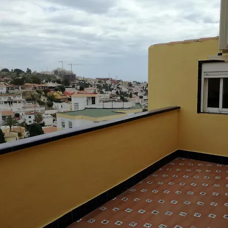 아파트 Atico Vistamar Penthouse With Views